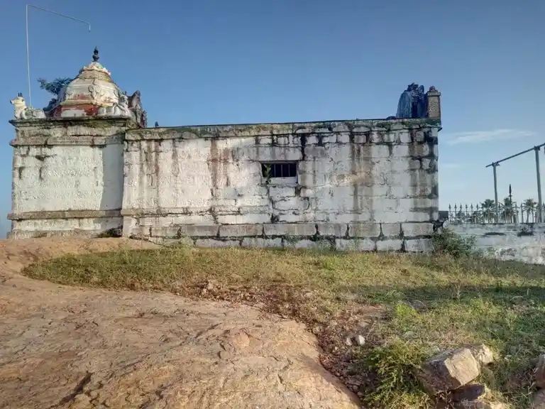 Arulmigu Soleeshwaramudaiyar Temple, Vatthanaakkurichi - 622305 Arulmigu Soleeshwaramudaiyar Temple, Vatthanaakkurichi - 622305, Pudukkottai - Ancient Temple Architecture and History Image 4