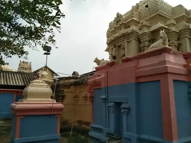 Arulmigu Soleeswarar And Vajreswarar Temple, Vallam - 613403