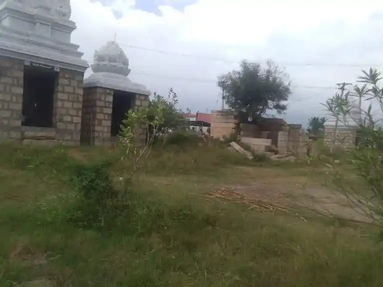 Arulmigu Soleeswarar Temple, Arasiramani Bit.1 - 637104 அருள்மிகு சோளீஸ்வரர் திருக்கோயில், Arasiramani Bit.1 - 637104, Salem - Ancient Temple Architecture and History Image 4