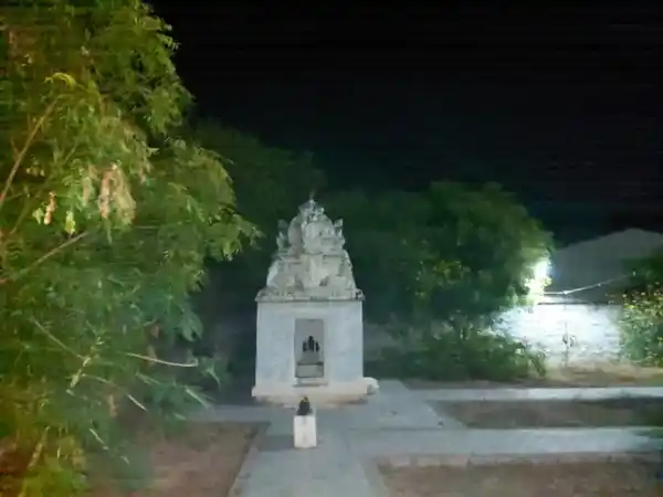 Arulmigu Soleeswarar Temple, Injampalli, Modakurichi - 638104 அருள்மிகு சோளீஸ்வரர் திருக்கோயில், Injampalli, Modakurichi - 638104, Erode - Ancient Temple Architecture and History Image 6