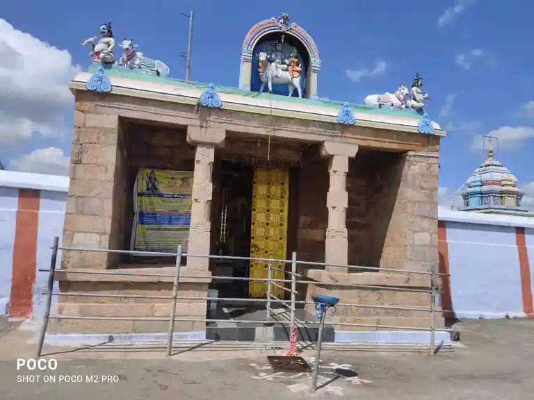 Arulmigu Soleeswarar Varadharajaperumal Temple, Puthur East - 637212 அருள்மிகு சோழீஸ்வரர் மற்றும் வரதராஜபெருமாள் திருக்கோயில், Puthur East - 637212, Namakkal - Ancient Temple Architecture and History Image 2