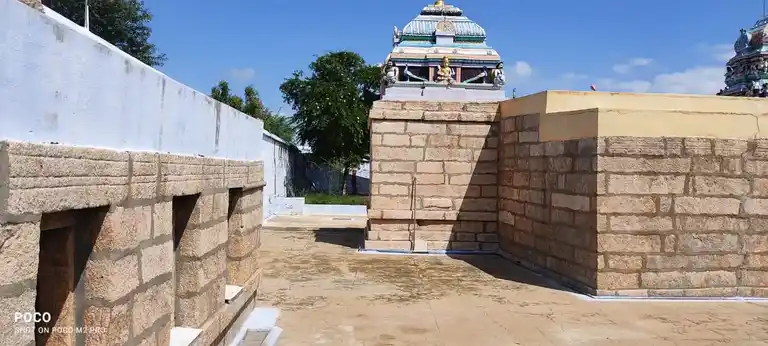 Arulmigu Soleeswarar Varadharajaperumal Temple, Puthur East - 637212 அருள்மிகு சோழீஸ்வரர் மற்றும் வரதராஜபெருமாள் திருக்கோயில், Puthur East - 637212, Namakkal - Ancient Temple Architecture and History Image 4