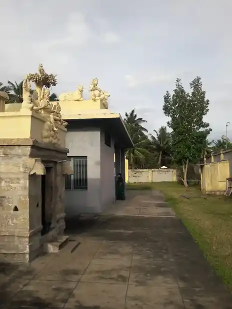 Arulmigu Soma Sundhareswarar Temple, Zameen Uthukkuli, Pollachi - 642004 அருள்மிகு சோமசுந்தரேஸ்வரர் திருக்கோயில், Zameen Uthukkuli, Pollachi - 642004, Coimbatore - Ancient Temple Architecture and History Image 4