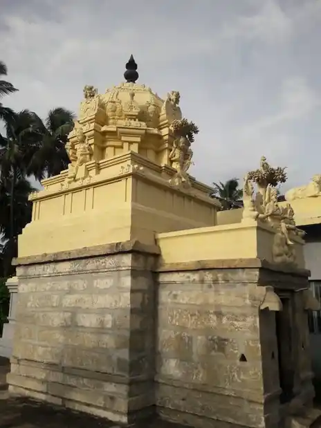 Arulmigu Soma Sundhareswarar Temple, Zameen Uthukkuli, Pollachi - 642004 அருள்மிகு சோமசுந்தரேஸ்வரர் திருக்கோயில், Zameen Uthukkuli, Pollachi - 642004, Coimbatore - Ancient Temple Architecture and History Image 8