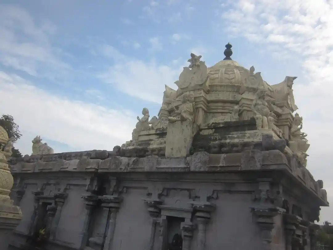 Arulmigu Somanaadha Swamy Temple, Porasakurichi - 606204 அருள்மிகு சோமநாதசுவாமி திருக்கோயில், Porasakurichi - 606204, Kallakurichi - Ancient Temple Architecture and History Image 3