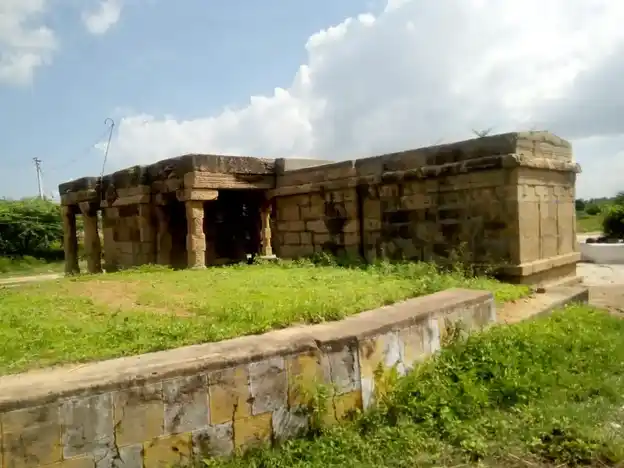 Arulmigu Somanaathar Temple, Maarayappatti - 622102 அருள்மிகு சோமநாதர் திருக்கோயில், Maarayappatti - 622102, Pudukkottai - Ancient Temple Architecture and History Image 3