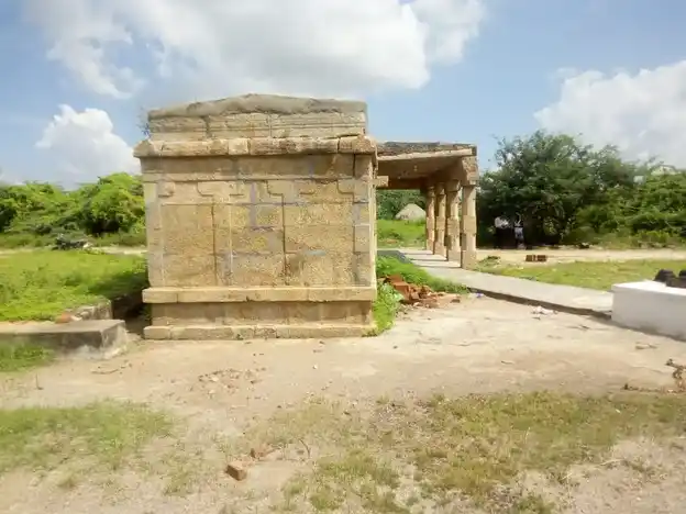 Arulmigu Somanaathar Temple, Maarayappatti - 622102 அருள்மிகு சோமநாதர் திருக்கோயில், Maarayappatti - 622102, Pudukkottai - Ancient Temple Architecture and History Image 4