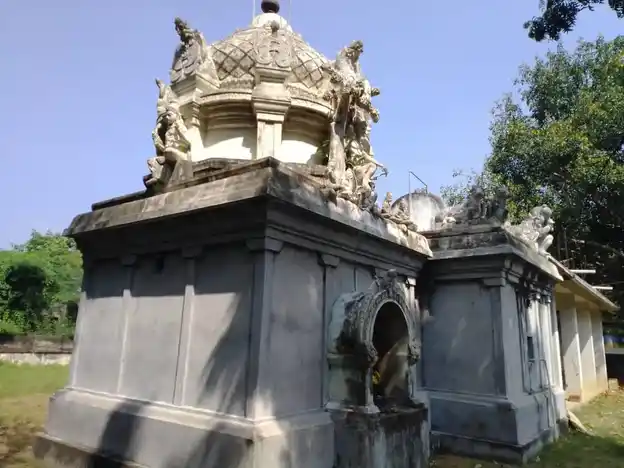 Arulmigu Somanadar Temple, Sirukiramam - 607101 அருள்மிகு சோமநாதசுவாமி திருக்கோயில், Sirukiramam - 607101, Cuddalore - Ancient Temple Architecture and History Image 4