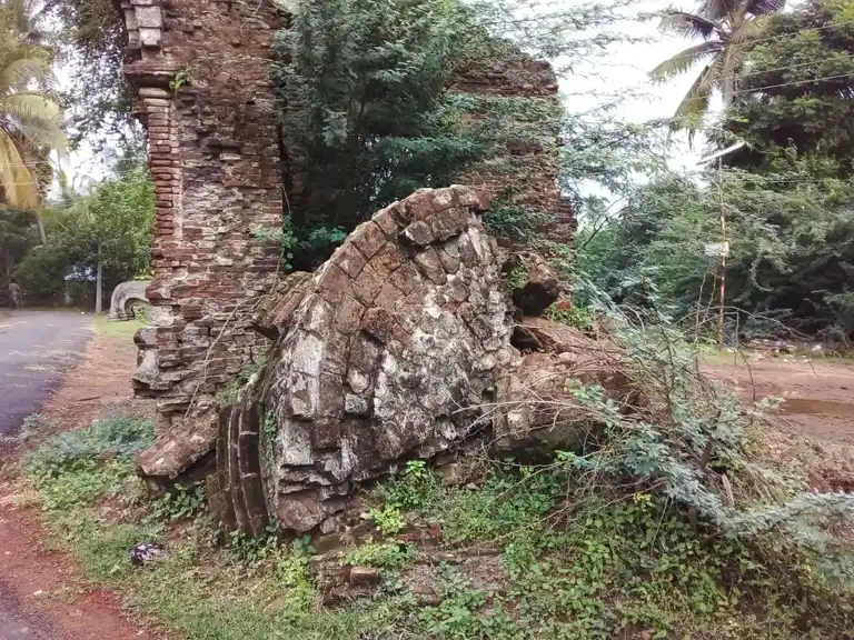 Arulmigu Somanatha Swamy Temple, Puthagaram - 614705 அருள்மிகு சோமநாதசுவாமி திருக்கோயில், Puthagaram - 614705, Thiruvarur - Ancient Temple Architecture and History Image 9