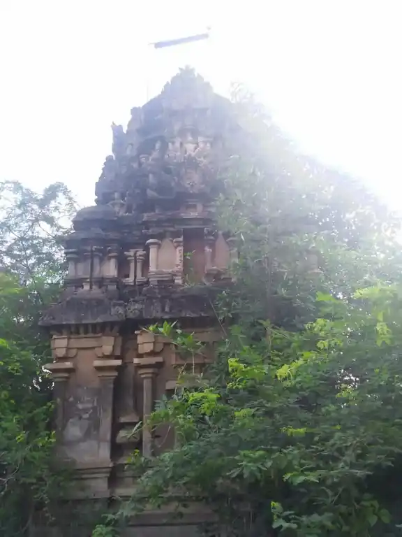 Arulmigu Somanathaswamy Temple, Adambai - 614602 Arulmigu Somanathaswamy Temple, Adambai - 614602, Thanjavur - Ancient Temple Architecture and History Image 5
