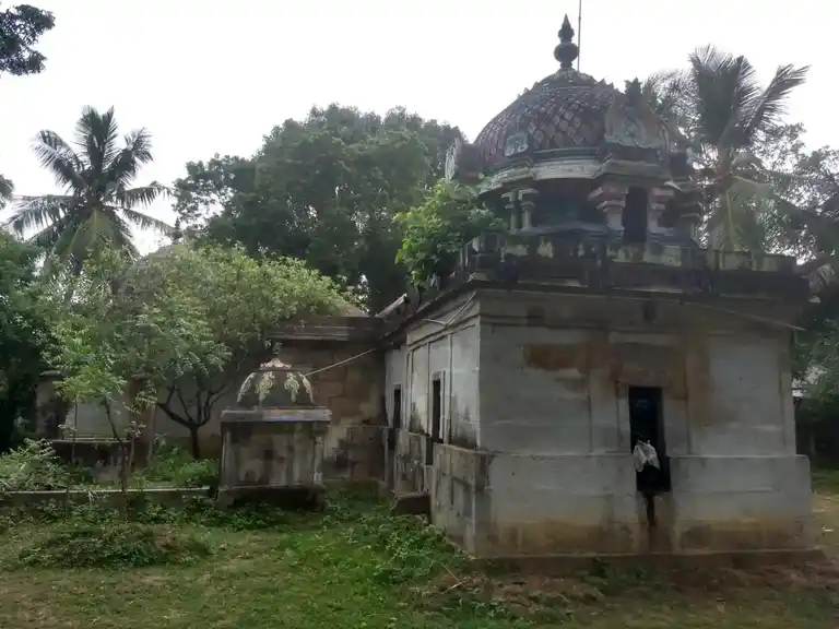 Arulmigu Somanathaswamyl Temple, Senganur - 610107 அருள்மிகு சோமநாத சுவாமி திருக்கோயில், Senganur - 610107, Thiruvarur - Ancient Temple Architecture and History Image 2