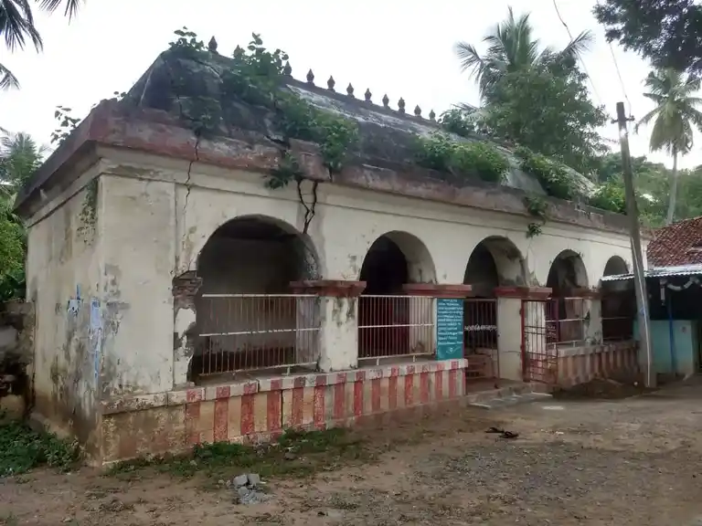 Arulmigu Somanathaswamyl Temple, Senganur - 610107 அருள்மிகு சோமநாத சுவாமி திருக்கோயில், Senganur - 610107, Thiruvarur - Ancient Temple Architecture and History Image 3