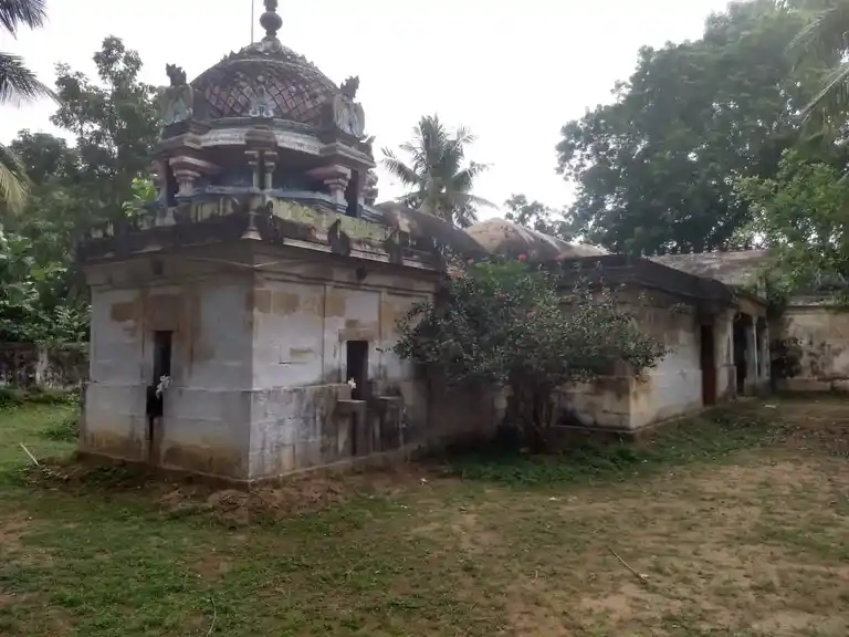 Arulmigu Somanathaswamyl Temple, Senganur - 610107 அருள்மிகு சோமநாத சுவாமி திருக்கோயில், Senganur - 610107, Thiruvarur - Ancient Temple Architecture and History Image 10