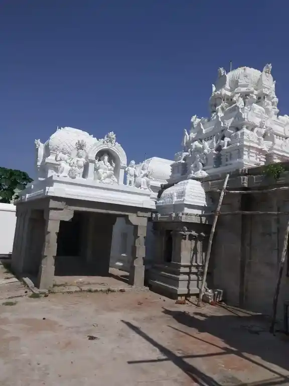 Arulmigu Somanatheeshwarar Temple, Mamandoor - 632301 அருள்மிகு சோமநாதீஸ்வரர் திருக்கோயில், Mamandoor - 632301, Tiruvannamalai - Ancient Temple Architecture and History Image 2