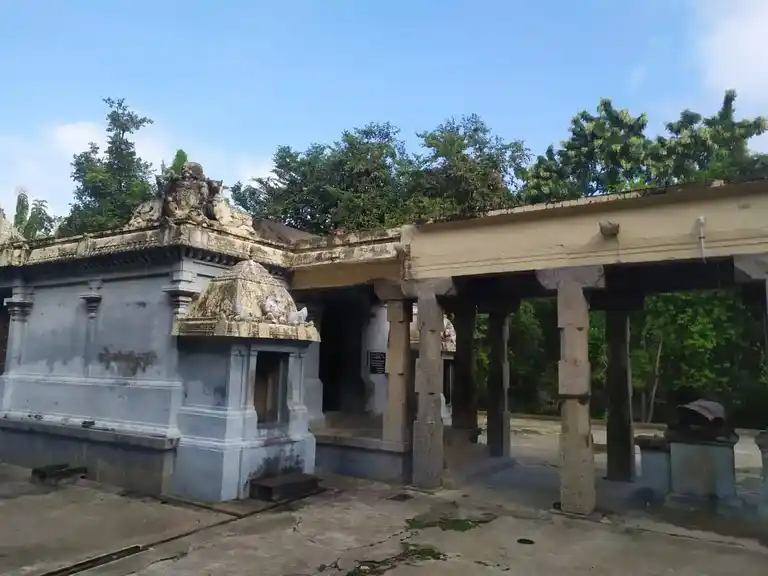 Arulmigu Somasundaraeswarer Temple, Kizhapalaiyur - 606103 அருள்மிகு சோமசுந்தரேஸ்வரர் திருக்கோயில், கீழப்பாலையூர் - 606103, Cuddalore - Ancient Temple Architecture and History Image 2