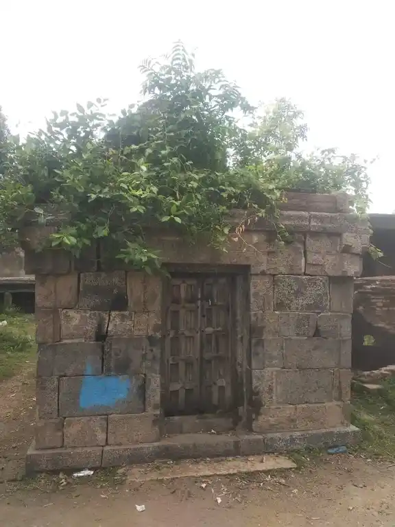 Arulmigu Somasundareeswarar Temple, Perumulai - 606106 அருள்மிகு சோமசுந்தரேஸ்வரர் கோயில், Perumulai - 606106, Cuddalore - Ancient Temple Architecture and History Image 4