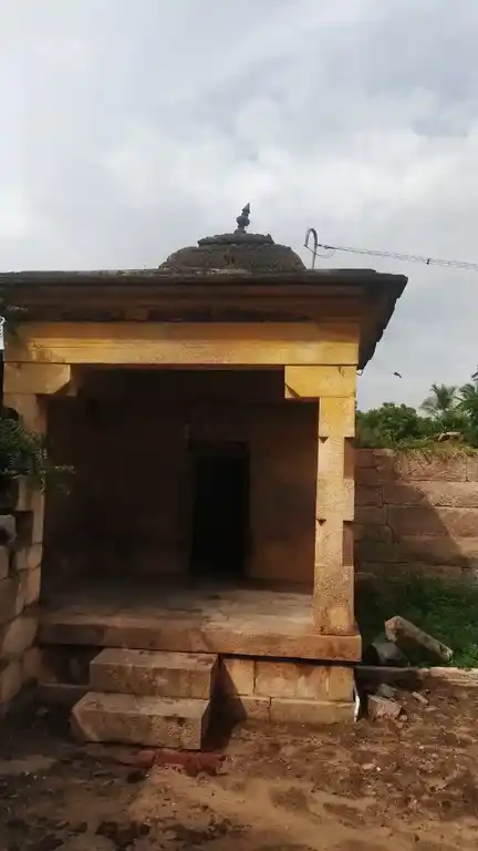 Arulmigu Somasundareswarar Temple, Alakarai - 621215 Arulmigu Somasundareswarar Temple, Alakarai - 621215, Thiruchirappalli - Ancient Temple Architecture and History Image 5