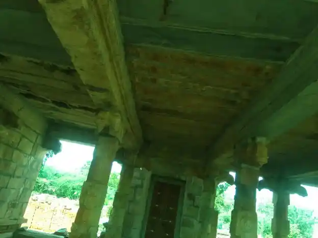 Arulmigu Somasundareswarar Temple, Keezhakuruchi, Iluppur Taluk - 622101 அருள்மிகு சோமசுந்தரேஸ்வரர் திருக்கோயில், கீழக்குறிச்சி, இலுப்பூர் வட்டம் - 622101, Pudukkottai - Ancient Temple Architecture and History Image 8