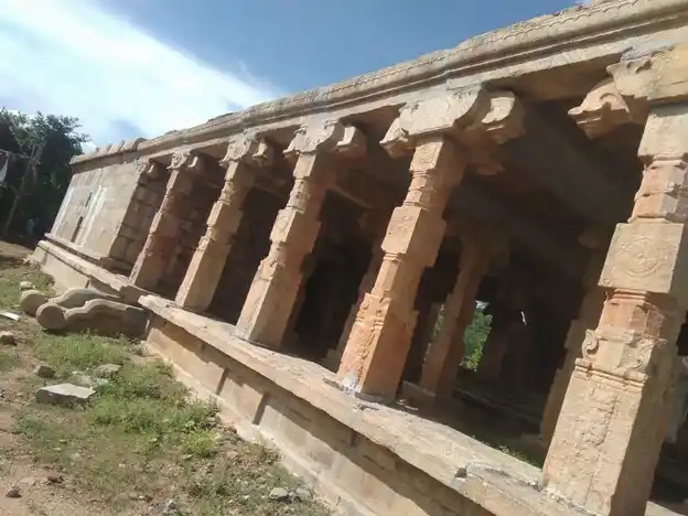 Arulmigu Somasundareswarar Temple, Keezhakuruchi, Iluppur Taluk - 622101 அருள்மிகு சோமசுந்தரேஸ்வரர் திருக்கோயில், கீழக்குறிச்சி, இலுப்பூர் வட்டம் - 622101, Pudukkottai - Ancient Temple Architecture and History Image 9