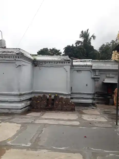 Arulmigu Someshwar Temple, Near Girls Higher Secondary School, Rayakottah - 635116 அருள்மிகு சோமேஸ்வரர் திருக்கோயில், Near Girls Higher Secondary School, Rayakottah - 635116, Krishnagiri - Ancient Temple Architecture and History Image 4