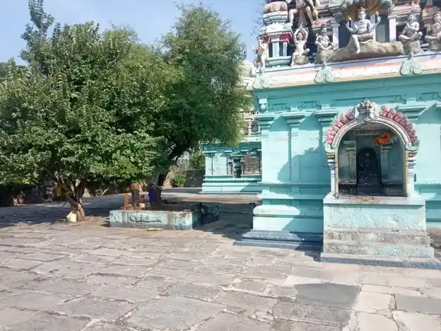 Arulmigu Someshwara Swamy Vagaiara Temple, Buddireddipatti - 635302 அருள்மிகு சோமேஸ்வரசுவாமி வகையறா திருக்கோயில், Buddireddipatti - 635302, Dharmapuri - Ancient Temple Architecture and History Image 5