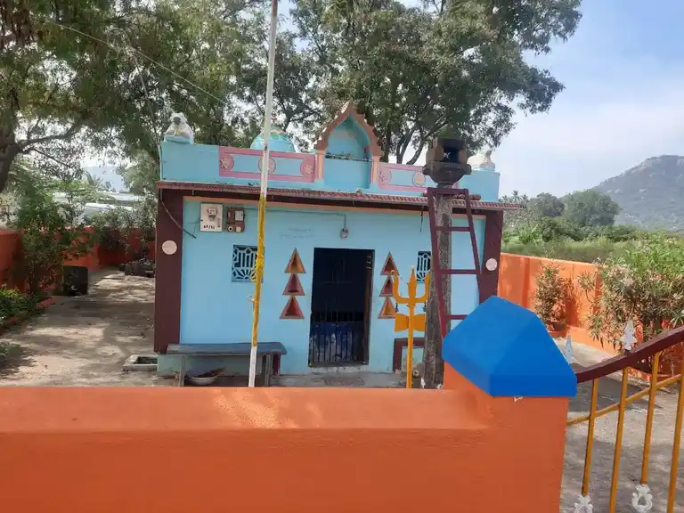 Arulmigu Someshwarar Temple, Elumichanahalli, Hanumandhapuram - 636808 அருள்மிகு சோமேஸ்வரர் திருக்கோயில், Elumichanahalli, Hanumandhapuram - 636808, Dharmapuri - Ancient Temple Architecture and History Image 3