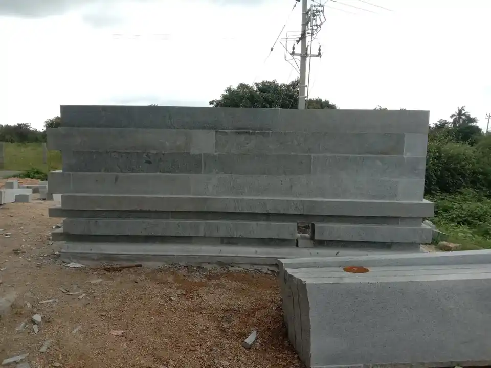 Arulmigu Someswarar Temple, Ariyanapalli - 635121 Temple