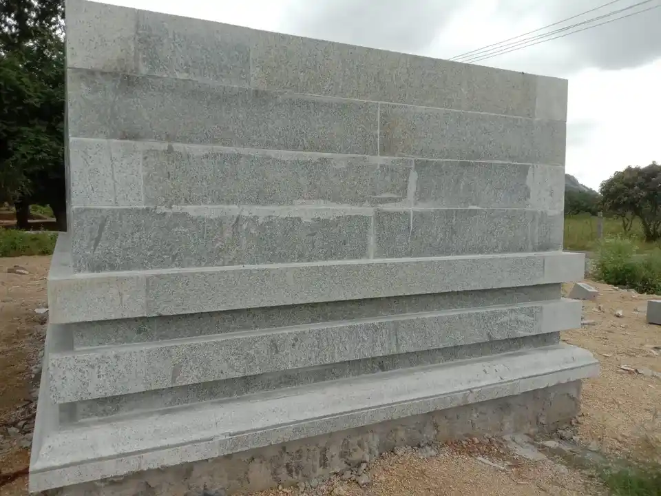 Arulmigu Someswarar Temple, Ariyanapalli - 635121 அருள்மிகு சோமேஸ்வர சுவாமி திருக்கோயில், Ariyanapalli - 635121, Krishnagiri - Ancient Temple Architecture and History Image 7