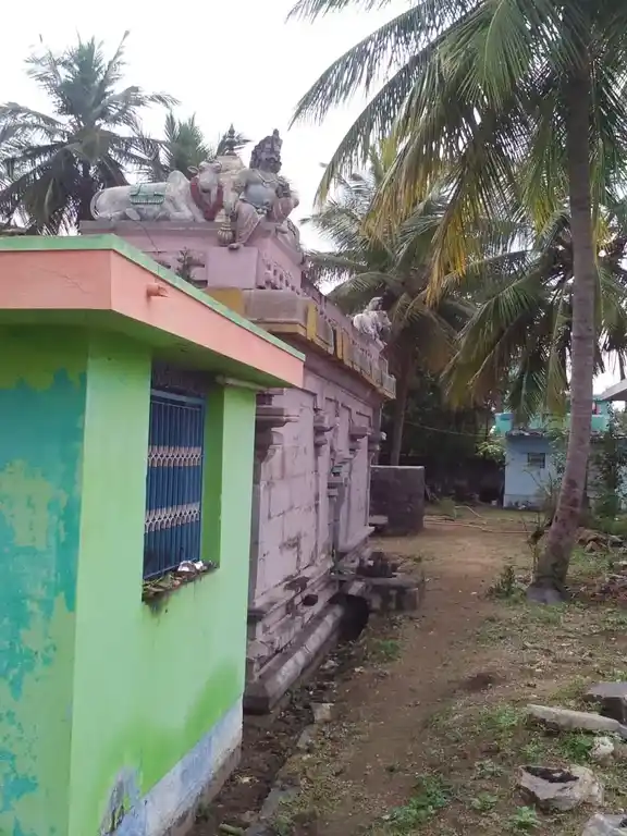 Arulmigu Someswarar Temple, Near Govt.Iti, Kadagattur - 636809 அருள்மிகு சோமேஸ்வரர் திருக்கோயில், Near Govt.Iti, Kadagattur - 636809, Dharmapuri - Ancient Temple Architecture and History Image 3