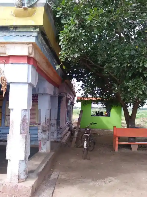 Arulmigu Someswarar Temple, Near Govt.Iti, Kadagattur - 636809 அருள்மிகு சோமேஸ்வரர் திருக்கோயில், Near Govt.Iti, Kadagattur - 636809, Dharmapuri - Ancient Temple Architecture and History Image 4