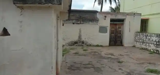 Arulmigu Someswarar Temple, Thiyarana Durgam - 635119 அருள்மிகு சோமேஸ்வரர் திருக்கோயில், Thiyarana Durgam - 635119, Krishnagiri - Ancient Temple Architecture and History Image 4