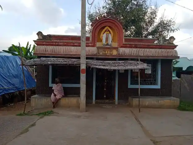 Arulmigu Somundiyamman Temple, Near Panchayat Office, Kambainallur - 635202