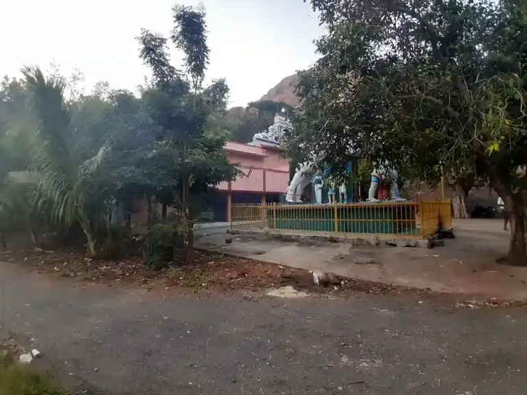 Arulmigu Sonai Mutthaya Nalloothu Karuppanasamy Temple, Thidiyan - 625529 அருள்மிகு சோனை முத்தையா நல்லூத்து கருப்பணசாமி திருக்கோயில், Thidiyan - 625529, Madurai - Ancient Temple Architecture and History Image 2