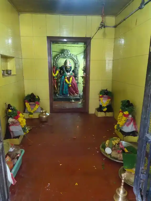 Arulmigu Sooramakaliamman Temple, Kottaiyiruppu - 630211 அருள்மிகு. சூரமாகாளியம்மன் திருக்கோயில், Kottaiyiruppu - 630211, Sivagangai - Ancient Temple Architecture and History Image 3