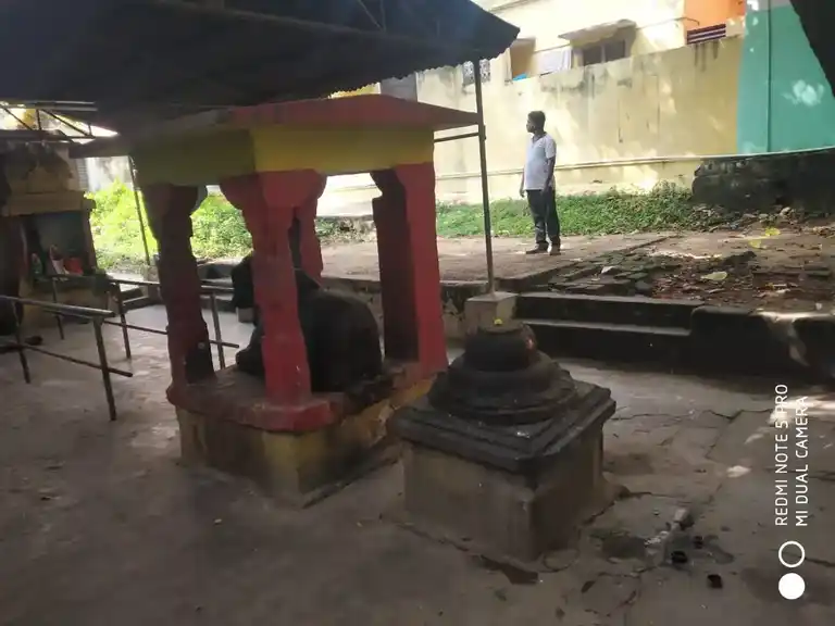 Arulmigu Sooriswarar Temple, Near Bus Stand, Kancheepuram - 631502 அருள்மிகு சூரியீஸ்வரர் திருக்கோயில், Near Bus Stand, Kancheepuram - 631502, Kancheepuram - Ancient Temple Architecture and History Image 2