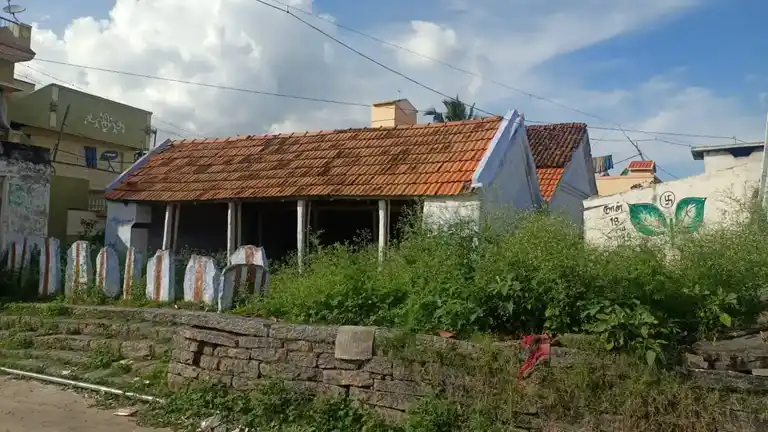 Arulmigu Soothira Karagadevadai Temple, Saparam - 635112 அருள்மிகு சூத்திர கரகதேவதை திருக்கோயில், பனகமுட்லு, சாப்பர்த்தி - 635112, Krishnagiri - Ancient Temple Architecture and History Image 2