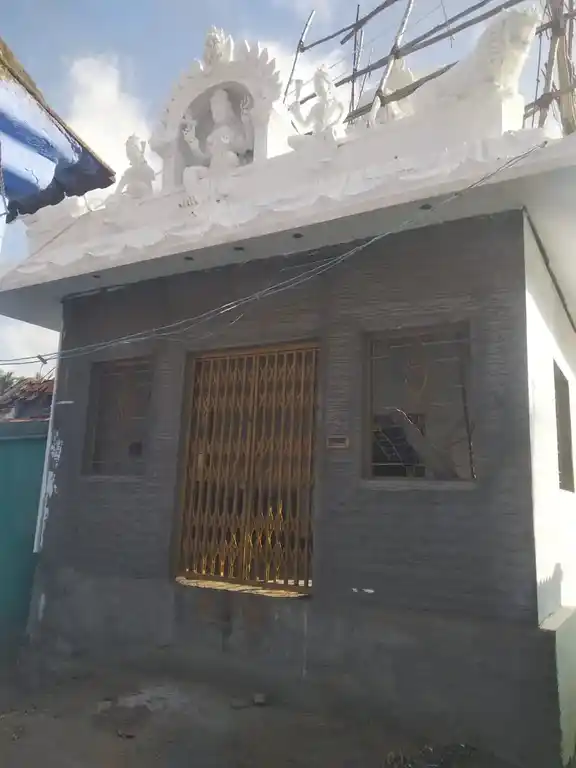 Arulmigu Soothirakaragam Temple, Ennegolpudur - 635116 அருள்மிகு சூத்திரகரகம் திருக்கோயில், எண்ணேகொள்புதூர் - 635116, Krishnagiri - Ancient Temple Architecture and History Image 4