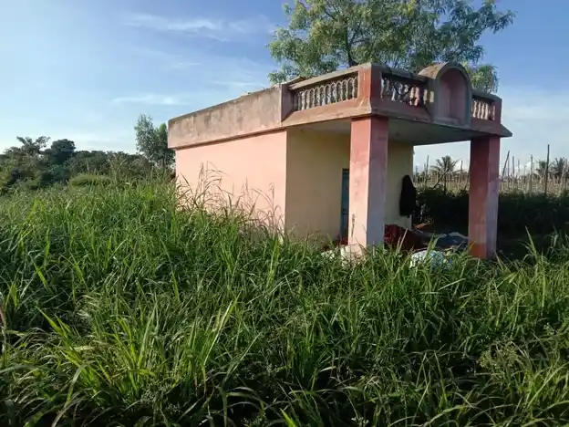 Arulmigu Soothirakaragam Temple, Hosahalli - 635117 Arulmigu Soothirakaragam Temple, Hosahalli - 635117, Krishnagiri - Ancient Temple Architecture and History Image 4
