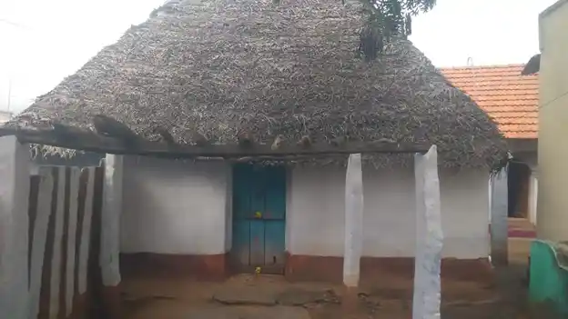 Arulmigu Soothrakaragam Temple, Bellarampalli - 635122 அருள்மிகு சூத்திரகரகம் திருக்கோயில், பெல்லாரம்பள்ளி - 635122, Krishnagiri - Ancient Temple Architecture and History Image 4