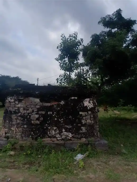 Arulmigu Soothrakaragam Temple, Kumbarahalli - 635111 அருள்மிகு சூத்திரகரகம் திருக்கோயில், Kumbarahalli - 635111, Dharmapuri - Ancient Temple Architecture and History Image 2