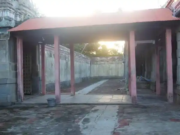 Arulmigu Soranapureeswarar Temple, Poravacheery - 611108 அருள்மிகு சொர்ணபுரீஸ்வரர் திருக்கோயில், பொரவாச்சேரி - 611108, Nagapattinam - Ancient Temple Architecture and History Image 3