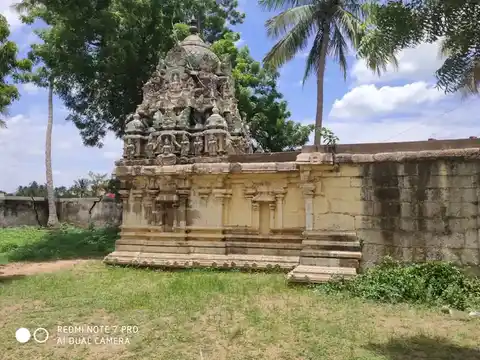 Arulmigu Sornapureeshwarar Temple, Arasarkulam - 614801 அருள்மிகு சொர்ணகிரீஸ்வரர் திருக்கோயில், அரசர்குளம் - 614801, Pudukkottai - Ancient Temple Architecture and History Image 2