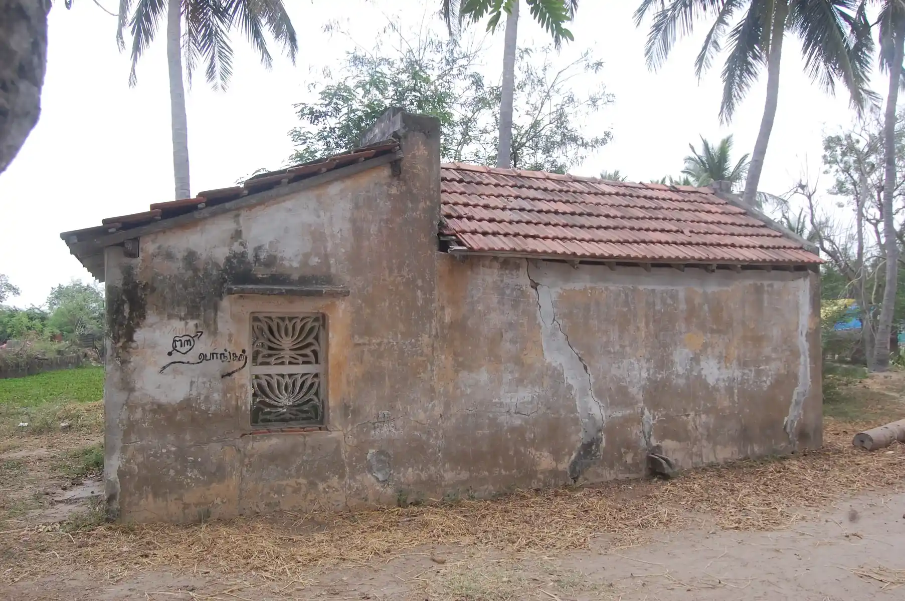 Arulmigu Sornapureeswarar Temple, Sembonavari - 610106 அருள்மிகு சொர்ணபுரீஸ்வரர் திருக்கோயில், Sembonavari - 610106, Nagapattinam - Ancient Temple Architecture and History Image 4