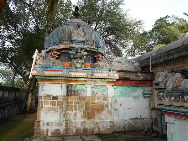 Arulmigu Sornapuriswarar Temple, Velur - 614715 அருள்மிகு சொர்ணபுரீஸ்வரர் திருக்கோயில், வேலூர் - 614715, Thiruvarur - Ancient Temple Architecture and History Image 3