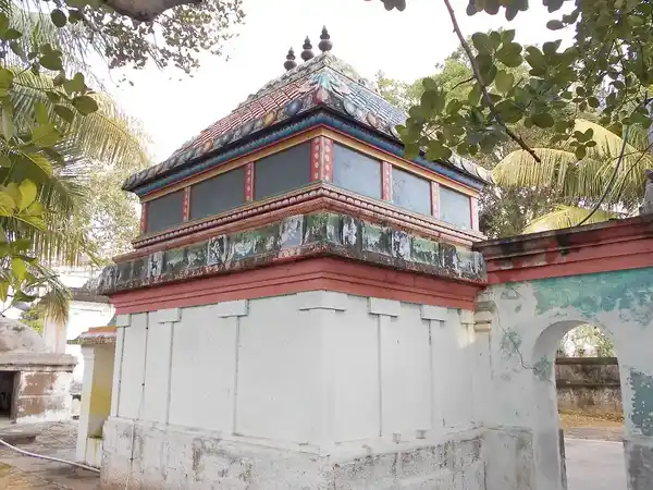 Arulmigu Sornapuriswarar Temple, Velur - 614715 அருள்மிகு சொர்ணபுரீஸ்வரர் திருக்கோயில், வேலூர் - 614715, Thiruvarur - Ancient Temple Architecture and History Image 5