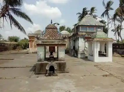 Arulmigu Sornapuriswarar Temple, Velur - 614715 அருள்மிகு சொர்ணபுரீஸ்வரர் திருக்கோயில், வேலூர் - 614715, Thiruvarur - Ancient Temple Architecture and History Image 6