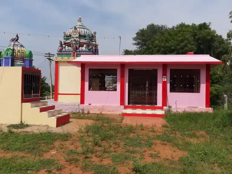 Arulmigu Soundamman Temple, Munnilaikottai - 624303 அருள்மிகு சௌடம்மன் திருக்கோயில், Munnilaikottai - 624303, Dindigul - Ancient Temple Architecture and History Image 2