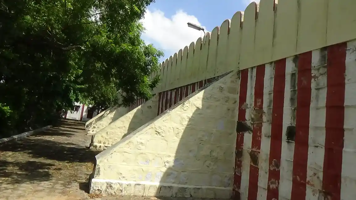 Arulmigu Soundararaja Perumal Temple, Thadicombu, Dindugul - 624709 அருள்மிகு சௌந்தரராஜபெருமாள் திருக்கோயில், தாடிகொம்பு, திண்டுக்கல் - 624709, Dindigul - Ancient Temple Architecture and History Image 5
