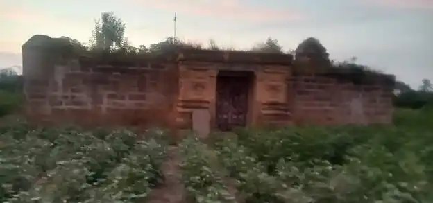 Arulmigu Soundareswarar Temple, Kolathur - 621106 அருள்மிகு சௌந்தரேஸ்வரர் திருக்கோயில், Kolathur - 621106, Perambalur - Ancient Temple Architecture and History Image 4