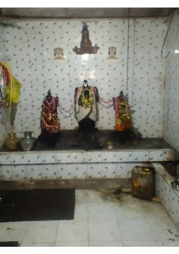 Arulmigu Soundhraja Perumal Temple, Vizhunthamavadi - 611112 அருள்மிகு சௌந்தரராஜப்பெருமாள் திருக்கோயில், Vizhunthamavadi - 611112, Nagapattinam - Ancient Temple Architecture and History Image 2